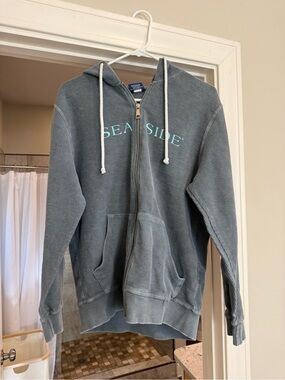 The Seaside Style ribbed zip up hoodie
